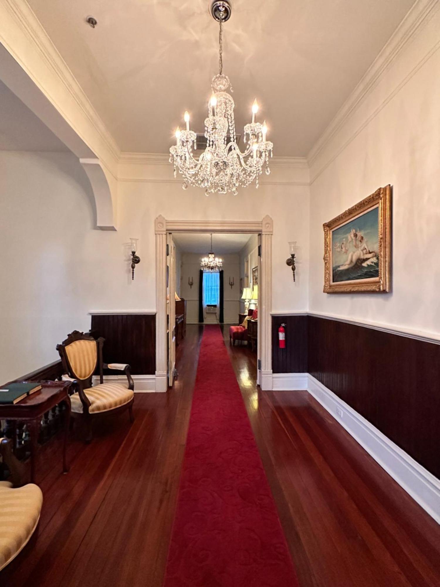 서배너 Amethyst Garden B&B 외부 사진
