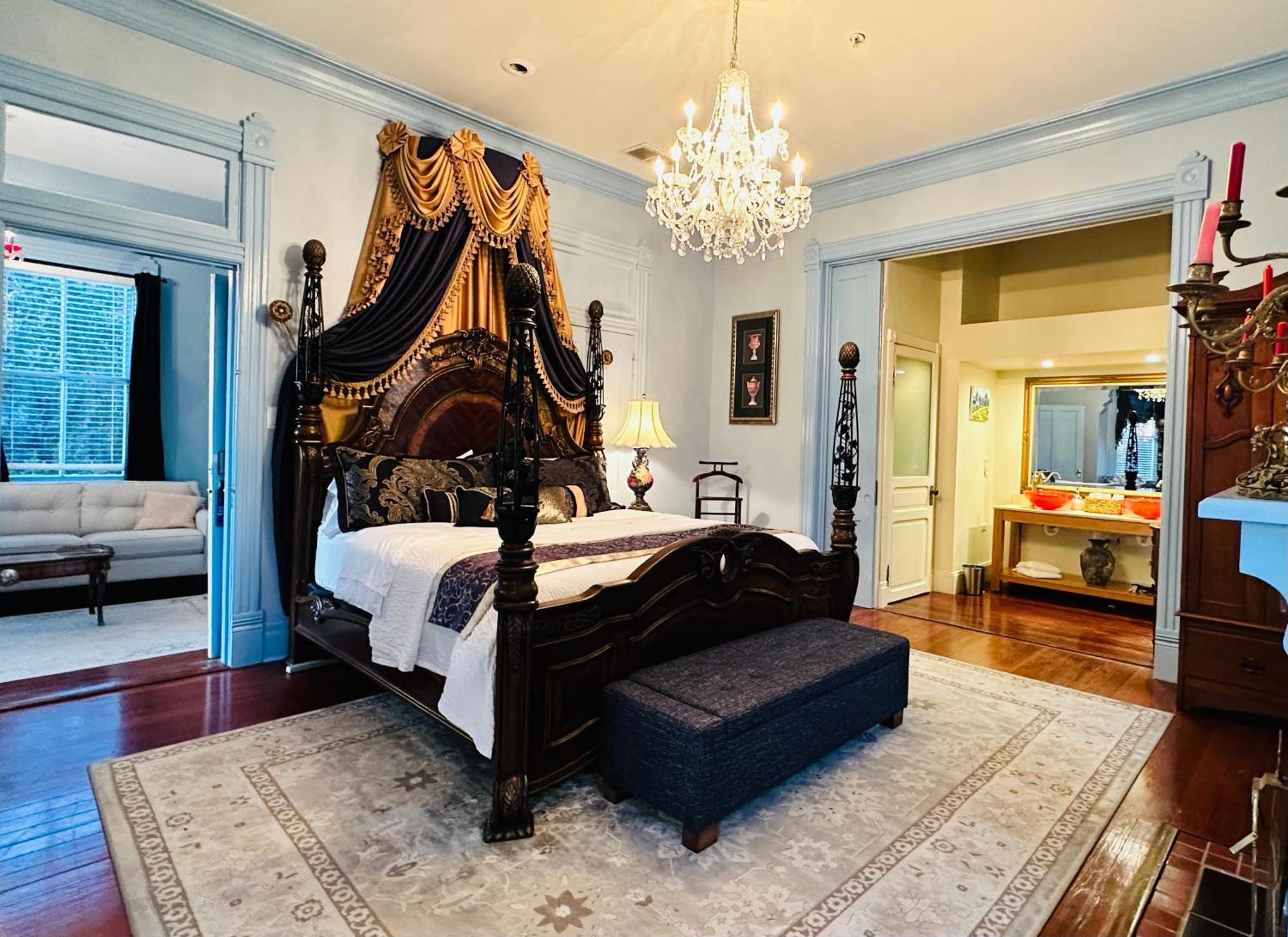 서배너 Amethyst Garden B&B 외부 사진