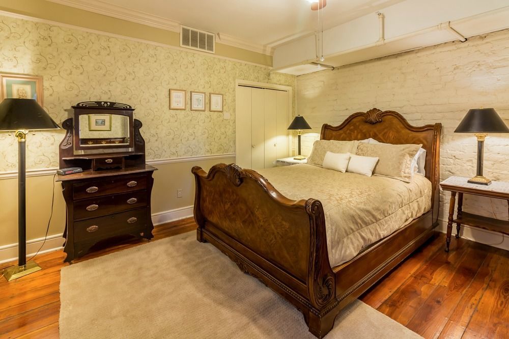 서배너 Amethyst Garden B&B 외부 사진