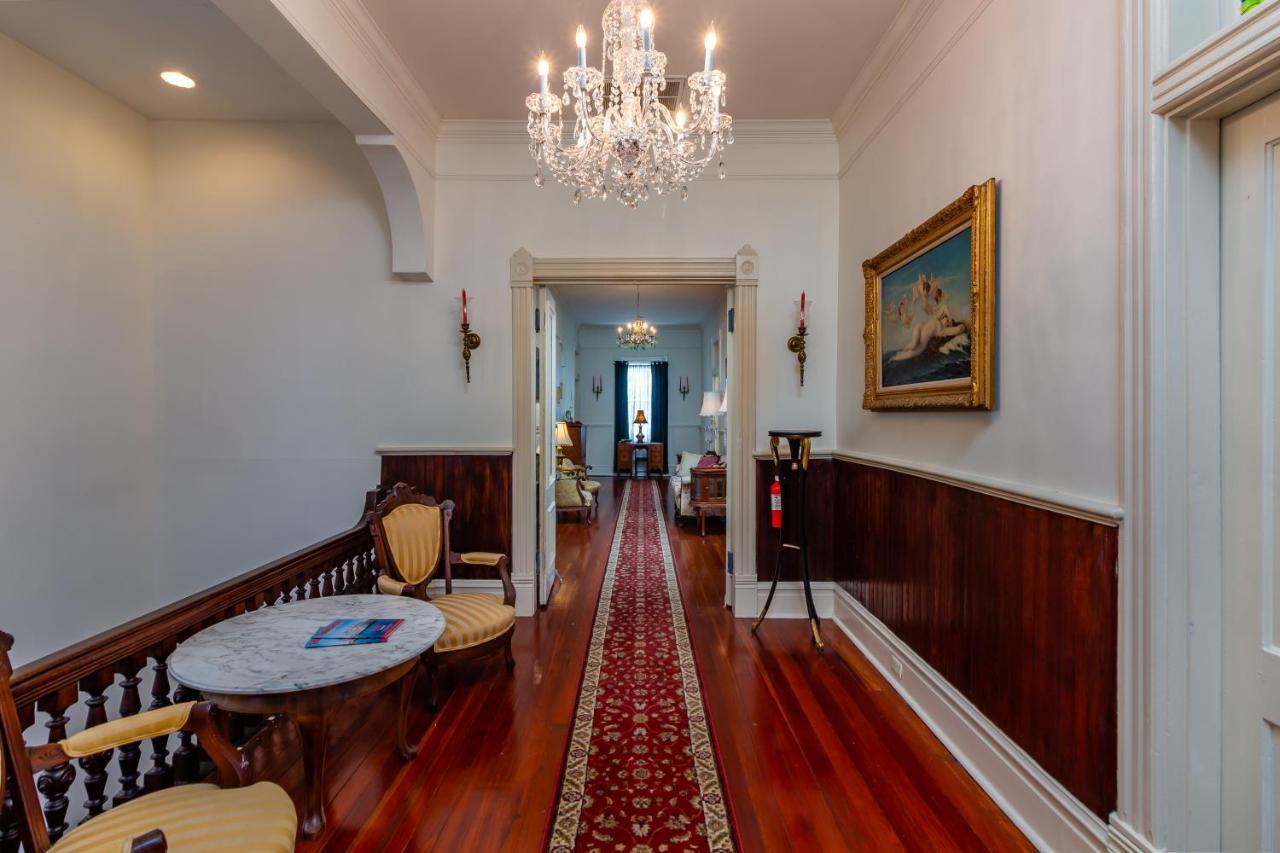 서배너 Amethyst Garden B&B 외부 사진